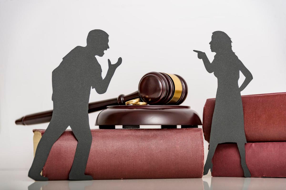 How to Stop Your Divorce Case From Becoming a Dog Fight