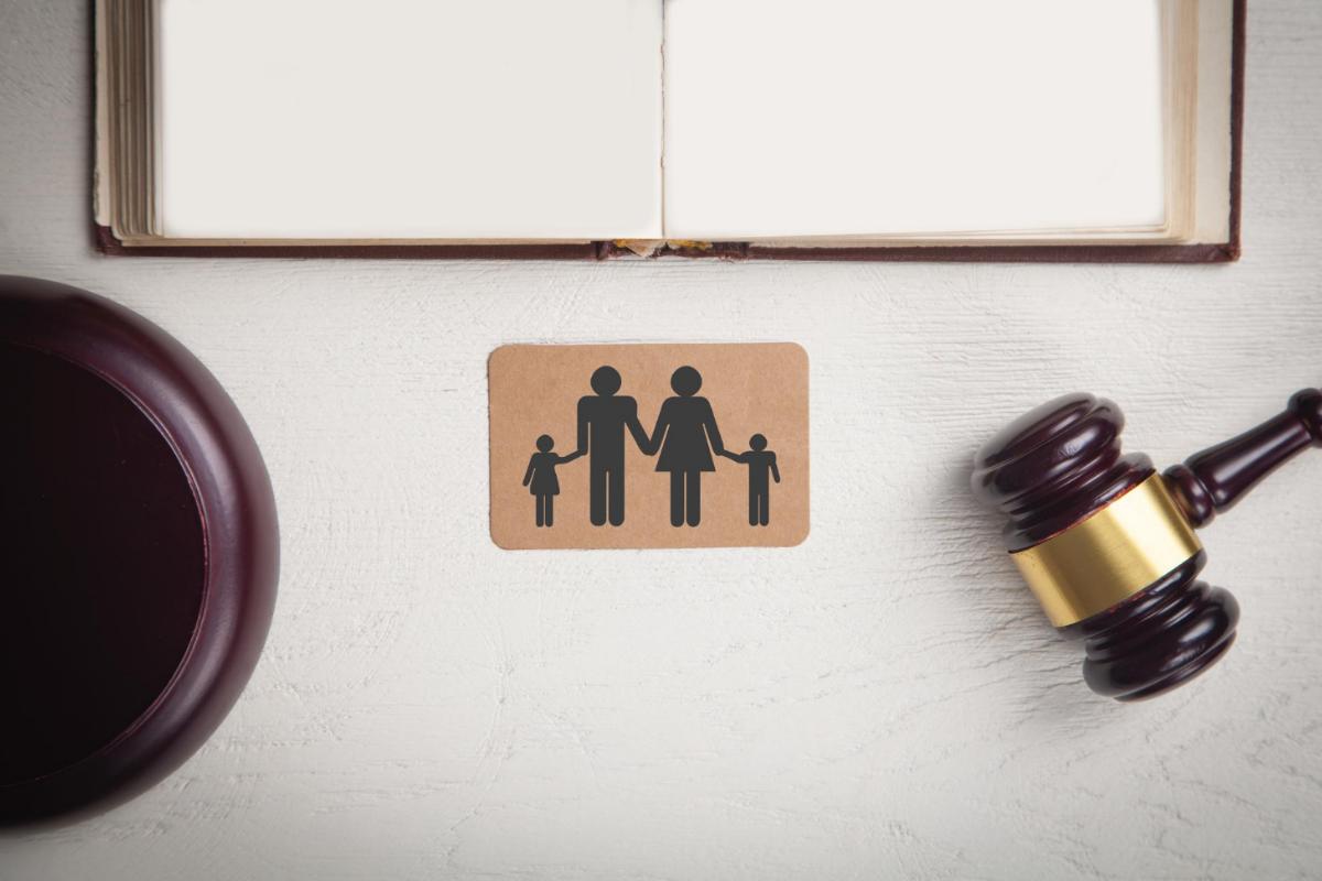Six Legal Issues Handled by Family Lawyers
