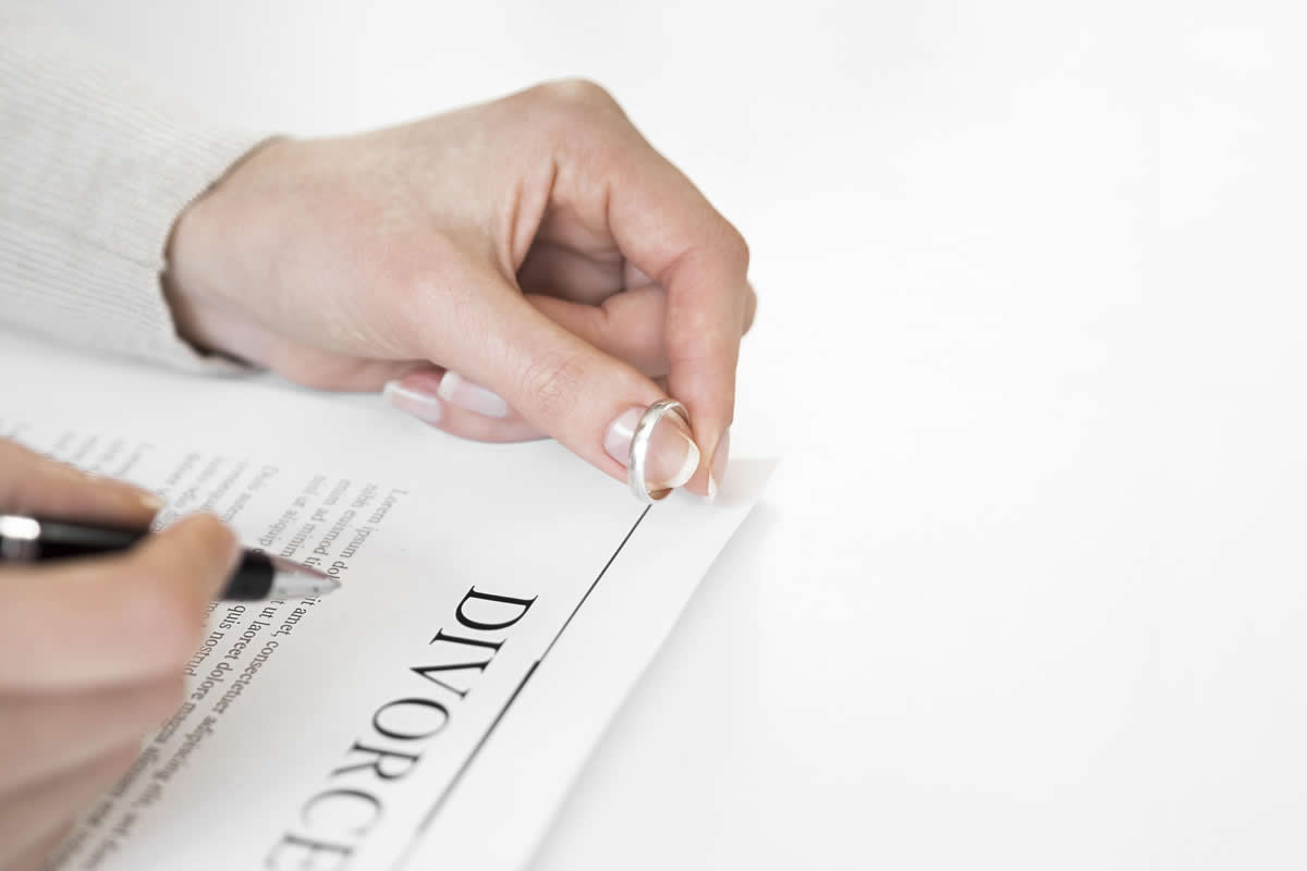 4 Tips To Bring Up Divorce Responsibly